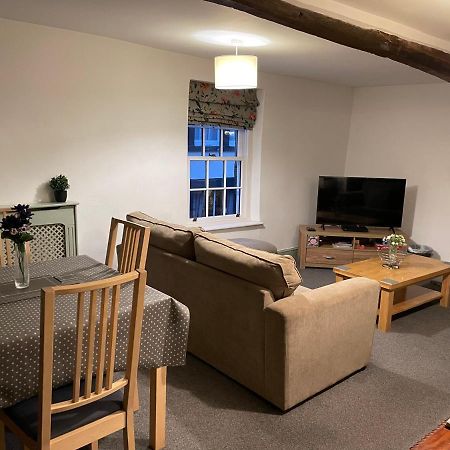 Churchgate Apartment 커크비로즈데일 외부 사진